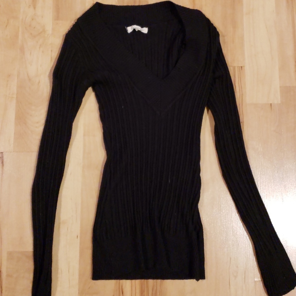 Long sleeve sweater